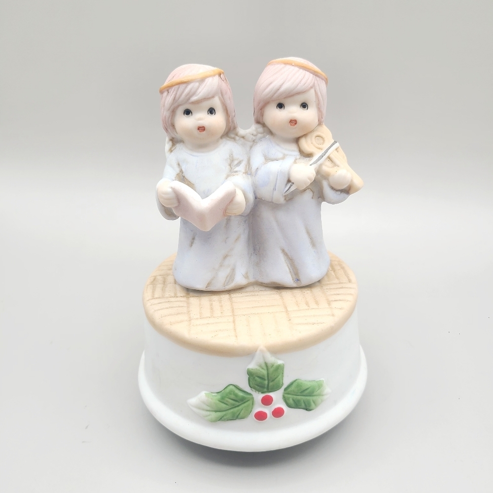 Vintage Porcelain Angels Music Box Playing "Hark the Herald Angels Sing"